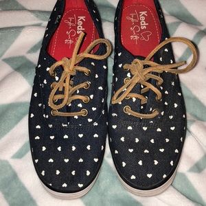 Taylor swift kids with hearts